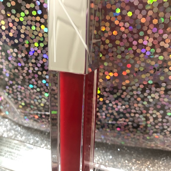 BNIB! NARS Full Vinyl Lip Lacquer in Red District - Picture 2 of 6